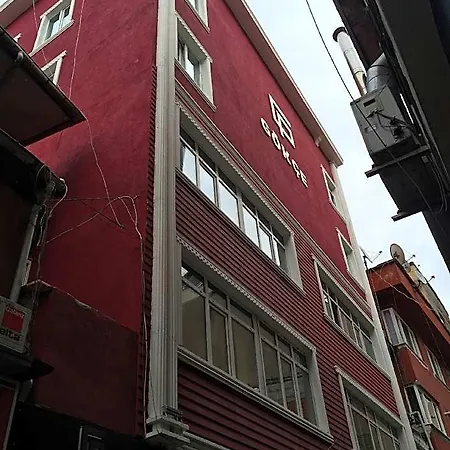 Goekce - Only Men Hostal